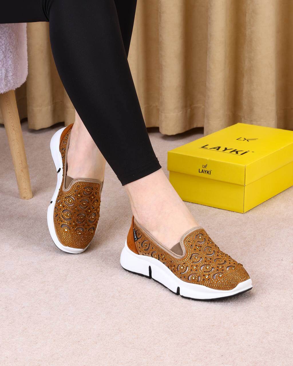 Walker Pro Hybrid Ballet Flats